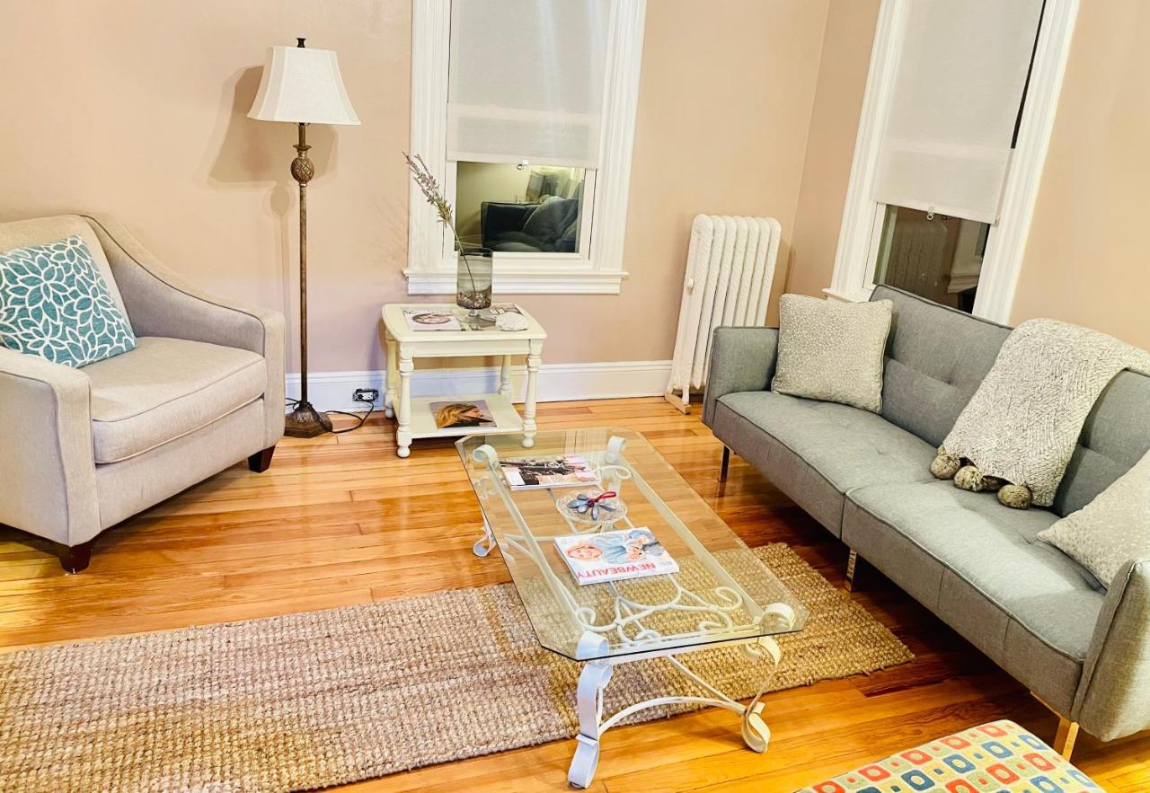 Delightful 2Br Apartment With Balcony - 15 Min From Mohegan Sun- Foxwoods Casinos & Mystic New London Buitenkant foto