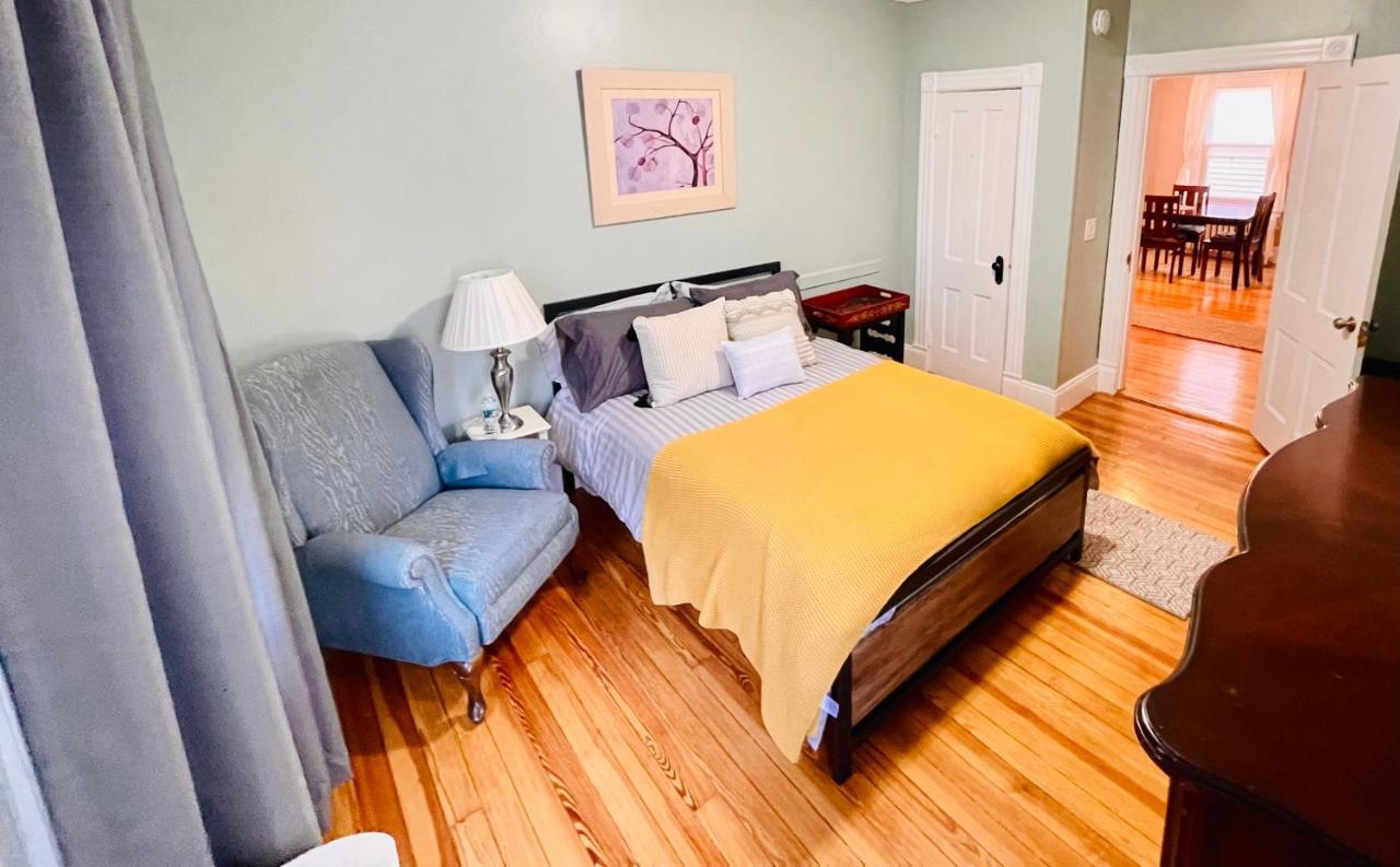 Delightful 2Br Apartment With Balcony - 15 Min From Mohegan Sun- Foxwoods Casinos & Mystic New London Buitenkant foto