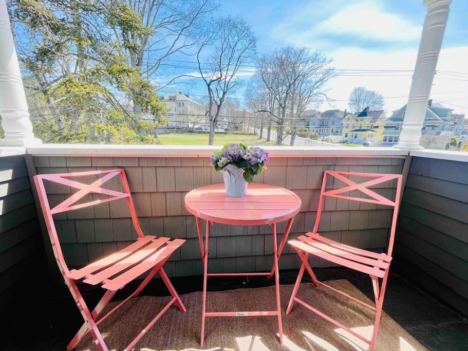 Delightful 2Br Apartment With Balcony - 15 Min From Mohegan Sun- Foxwoods Casinos & Mystic New London Buitenkant foto